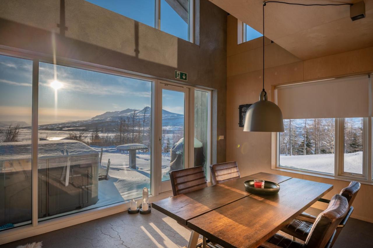 Viking Cottages & Apartments آكيورِيْري المظهر الخارجي الصورة